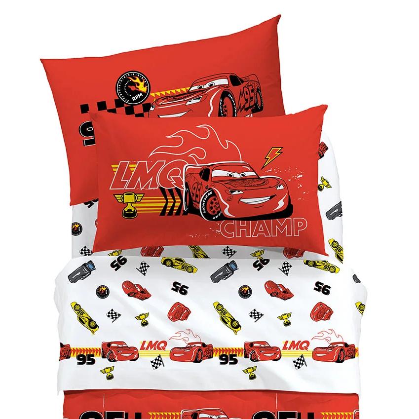 Completo lenzuola Caleffi Cars 95, in puro cotone per letto singolo. Fantasia con le macchine del film Cars su fondo rosso e bianco. Ideale per bambini e ragazzi. Federa rossa, lenzuolo fondo bianco.