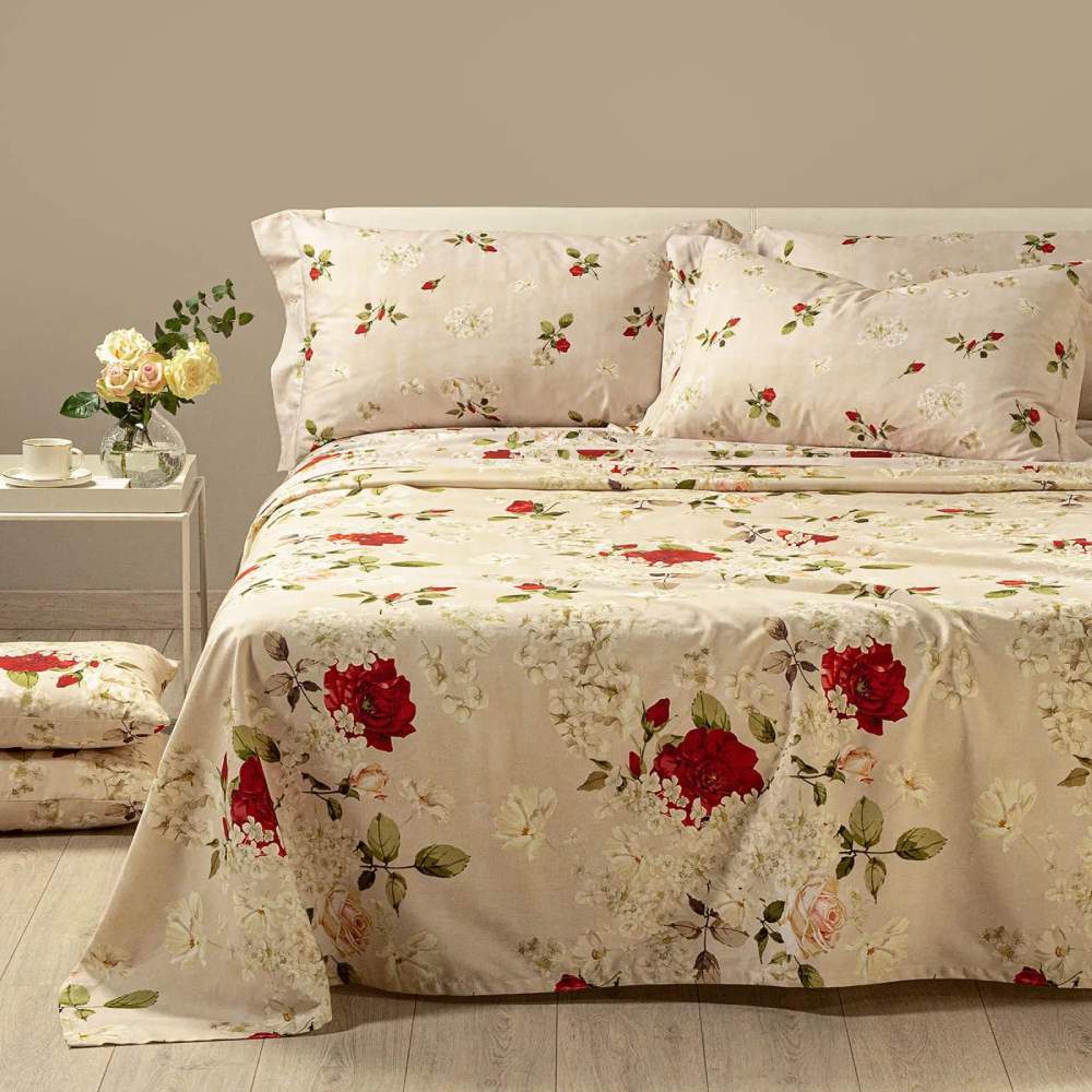 Copriletto Caleffi Soave, in panama di puro cotone con stampa digitale.Romantica fantasia con rose rosse e fiori bianchi su fondo avorio. Coperta estiva per letto matrimoniale.