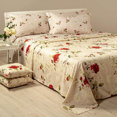 Copriletto Caleffi Soave, in panama di puro cotone con stampa digitale.Romantica fantasia con rose rosse e fiori bianchi su fondo avorio. Coperta estiva per letto matrimoniale.