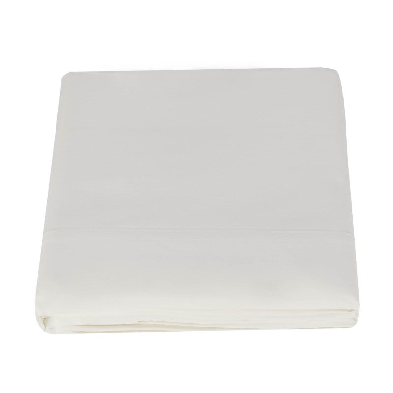 Lenzuolo superiore Arianna di Fazzini. Lenzuolo di sopra matrimoniale tinta unita in percalle di puro cotone. Colore panna