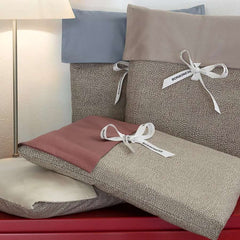 confezione in tessuto del completo lenzuola borbonese lounge