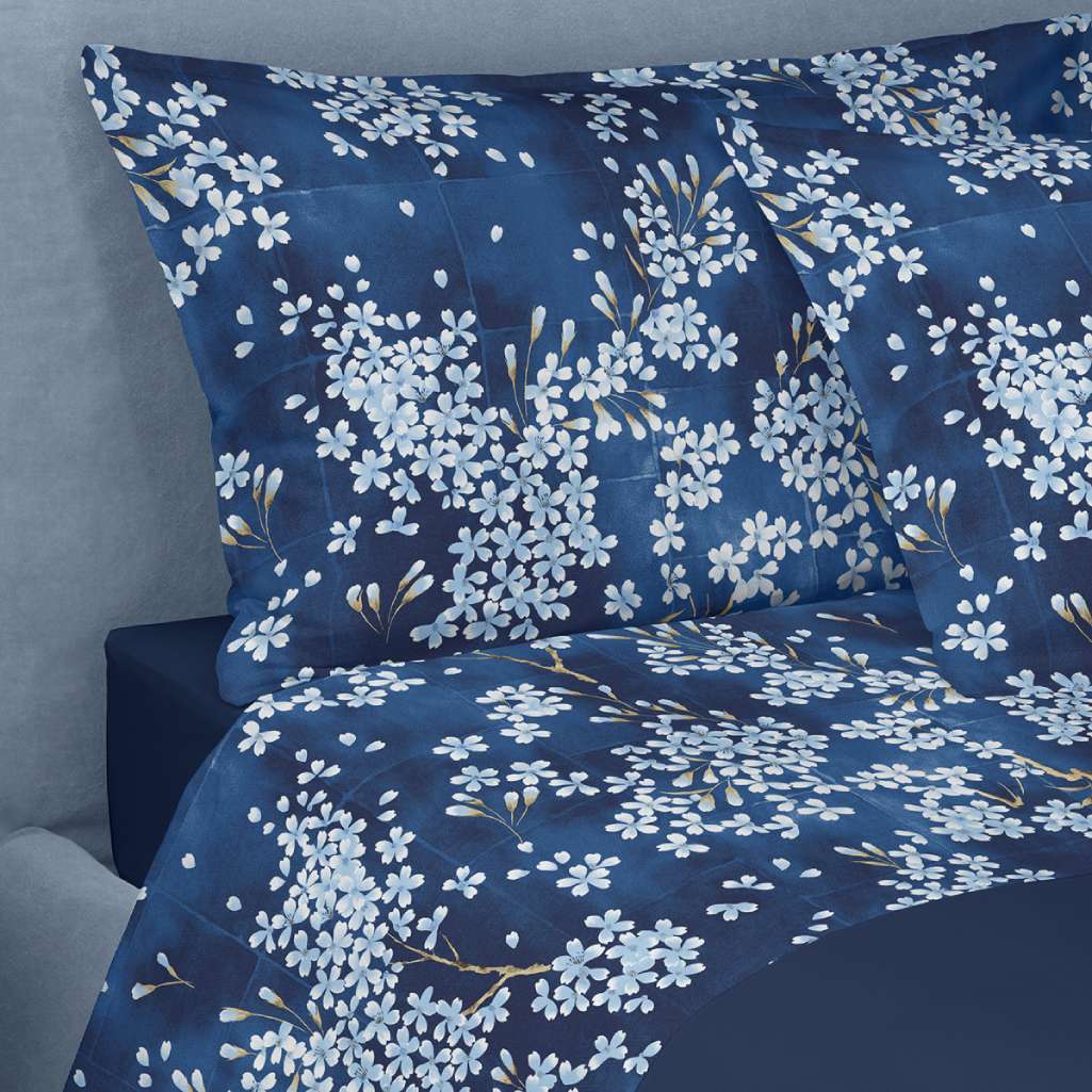 completo lenzuola fazzini kimono fantasia fiori bianchi su fondo blu percalle cotone matrimoniale