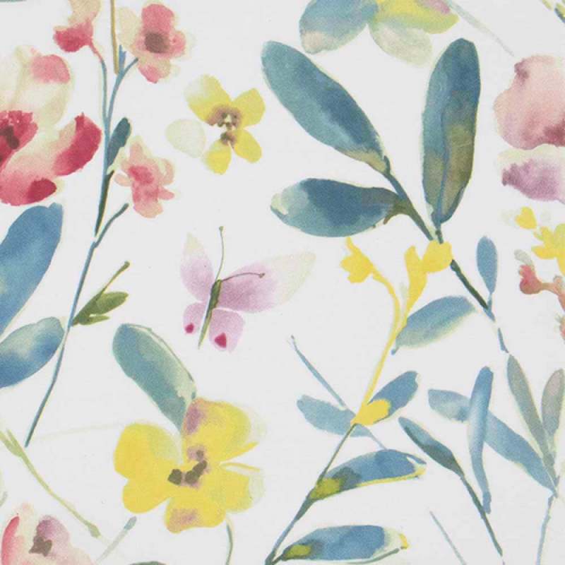 Lenzuolo Copriletto matrimoniale Amelie, in freschissimo percalle di puro cotone. Realizzato in Italia da Somma. Il completo lenzuola Amelie è caratterizzato da una vivace fantasia floreale con fiori gialli e foglie petrolio. La stampa è presente sulle federe e sul lenzuolo superiore, compresa la balza. Il lenzuolo con angoli è in falso unito color giallo.