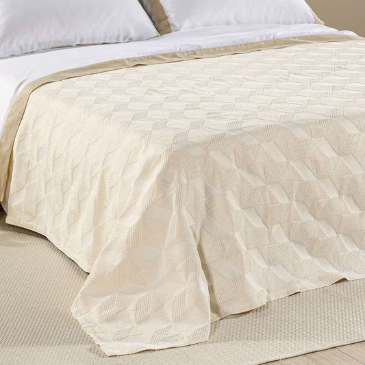 copriletto estivo rapallo caleffi. fantasia geometrica color avorio beige.
