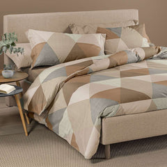 Copripiumino Caleffi Londra in cotone, fantasia geometrica moka tortora per letto piazza e mezza o matrimoniale.