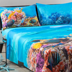 Lenzuolo Copriletto matrimoniale Oceano di Caleffi in puro cotone. Fantasia estiva con mare, pesci e coralli. Stampa digitale di altissima qualità.