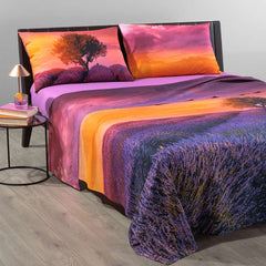 Lenzuolo Copriletto Caleffi Lavender Sunset, fantasia con un campo di fiori di lavanda e tramonto