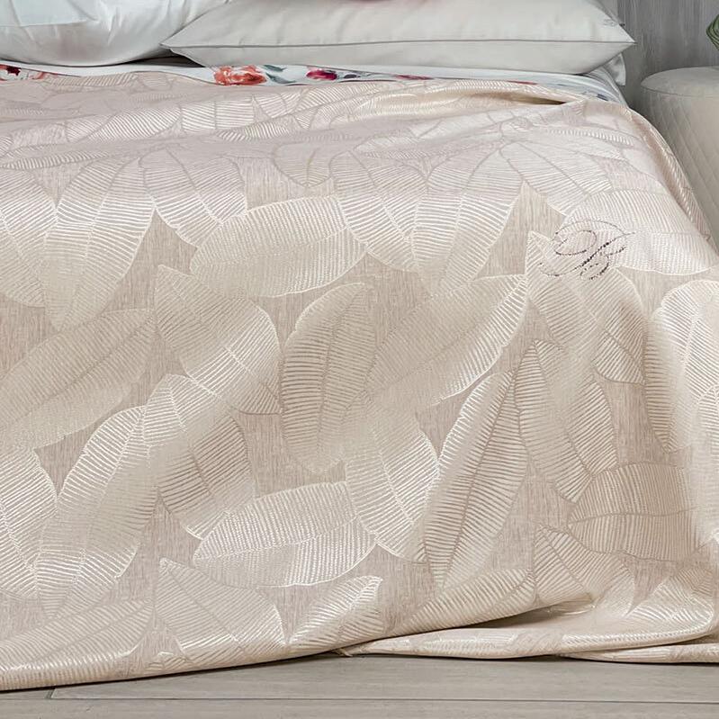 trapunta invernale Blumarine Jennifer piumone raso jacquard fantasia foglie beige