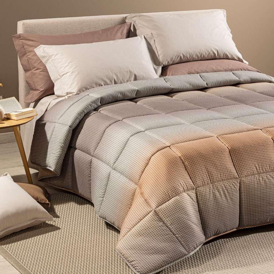 Trapunta Invernale caleffi Larry. piumone fantasia geometrica effetto degrade, variante gold.