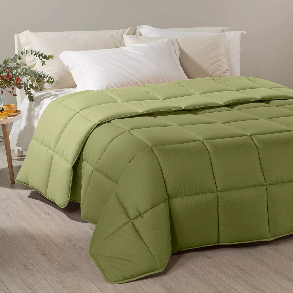 Trapunta invernale Caleffi Tinta Unita Double in microfibra. Piumone double face colore verde bosco