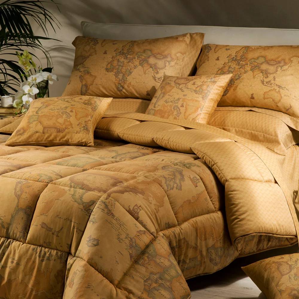 trapunta invernale alviero martini Geo Classic fantasia colore ocra cammello