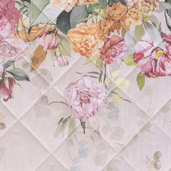 Trapuntino Ikebana Caleffi. Fantasia con fascia di fiori rosa e ocra su fondo beige