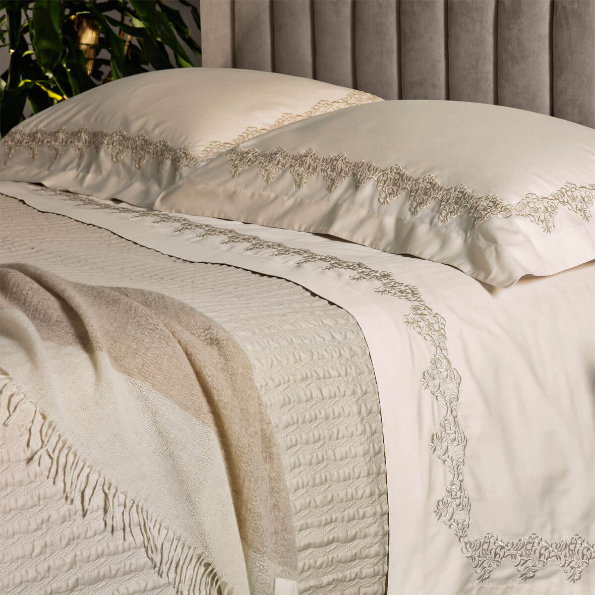 Cleopatra trapuntino la perla beige quilt coperta copriletto matrimoniale