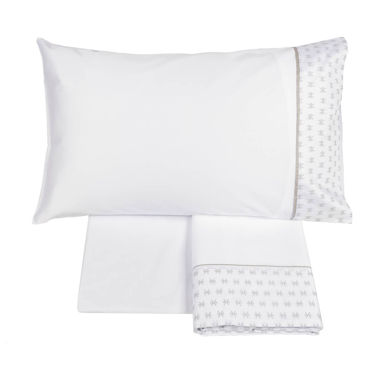 Completo lenzuola matrimoniale Fazzini Cristalli in percalle e raso di puro cotone. Lenzuola tinta unita con balza e bordi ricamati. variante bianco.