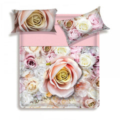 Lenzuolo copriletto matrimoniale Antiga di Miss Terry - Biancaluna in puro cotone. Fantasia floreale con stampa digitale di alta qualità su fondo rosa..