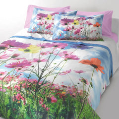 Lenzuolo Copriletto matrimoniale Cosmea di Gabel in puro cotone. Fantasia con fiori rosa, gialli e arancioni. Stampa digitale