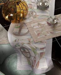 Runner Borbonese Liberty in puro cotone. Corsia dalla fantasia moderna, con cornice nella classica fantasia Borbonese a occhio di pernice e parte centrale con forme di vari colori che si intersecano. Variante grigia.