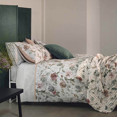 Completo lenzuola matrimoniale Fazzini Rugiada in percalle e raso di puro cotone. Fantasia floreale.