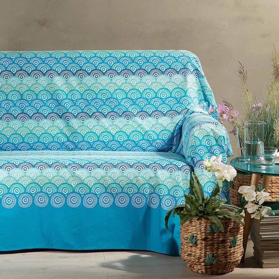 Telo Arredo Grandecor Panama di Caleffi in puro cotone. Fantasia geometrica colore bluette. Il telo arredo multiuso di Caleffi è in puro cotone e può essere utilizzato come copriletto, copritavolo e copridivano