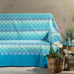 Telo Arredo Grandecor Panama di Caleffi in puro cotone. Fantasia geometrica colore bluette. Il telo arredo multiuso di Caleffi è in puro cotone e può essere utilizzato come copriletto, copritavolo e copridivano