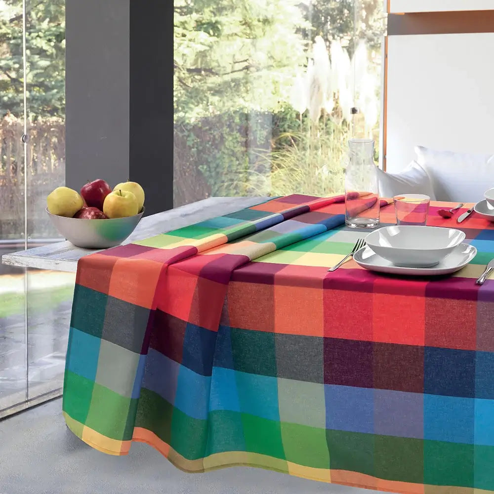 Tovaglia Gabel Wilson in panama di puro cotone. Fantasia geometrica multicolore. Rettangolare o rotonda.