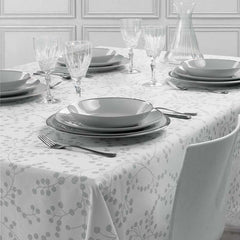 Tovaglia natalizia Poetique Gabel in puro cotone. Colore champagne beige. Fantasia natale. rettangolare per 12 persone, misura 150x270 cm