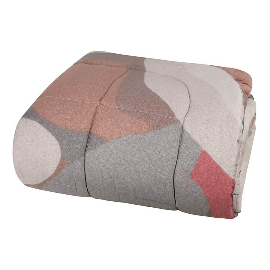 Trapunta invernale matrimoniale Borbonese Avant Garde in raso di puro cotone. Il piumone Borbonese Avant Garde presenta una fantasia moderna e caratterizzata da curve e forme morbide di vari colori, che intersecandosi donano alla trapunta movimento e dinamicità.. Variante ruggine