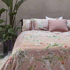 Trapunta invernale matrimoniale Fazzini Lilia in raso di puro cotone. Piumone con fantasia floreale colore rosa