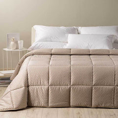 Trapunta invernale matrimoniale Caleffi Every in raso jacquard. Piumone con fantasia geometrica colore sabbia, beige, naturale