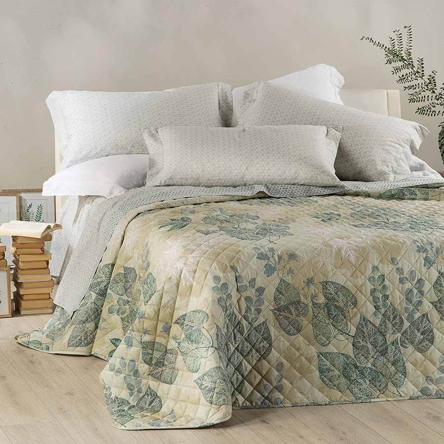 Trapuntino matrimoniale Caleffi Betulla in puro cotone. Fantasia floreale colore bosco, verde azzurro