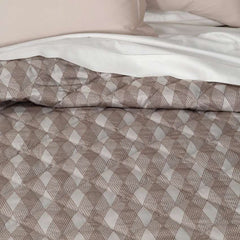 Trapuntino matrimoniale Caleffi Nuit in raso jacquard. Trapunta primaverile con Fantasia moderna a rombi colore moka tortora