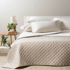 Trapuntino Mix double caleffi in cotone colore sabbia beige. Copriletto trapuntato tinta unita. trapunta primaverile