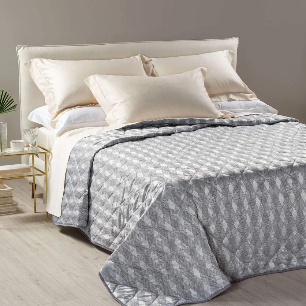 Trapuntino matrimoniale Caleffi Nuit in raso jacquard. Trapunta primaverile con Fantasia moderna a rombi colore grigio