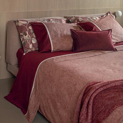 Trapunta invernale matrimoniale Galuchat di Fazzini. Piumone in percalle di cotone, variante di colore burgundy bordeaux