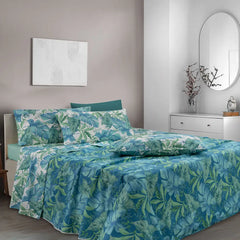 Lenzuolo copriletto Gabel Saint Tropez.  Fantasia con foglie tropicali fondo blu