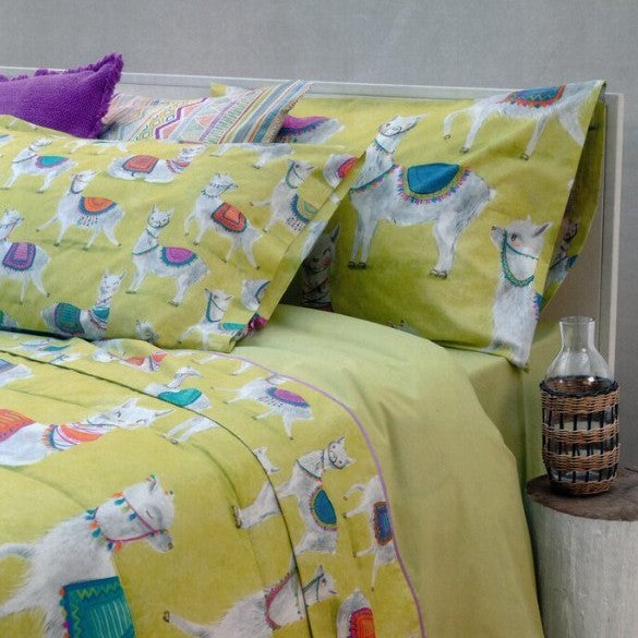 Completo lenzuola Fazzini  Lama in percalle di cotone, per letto singolo. Fantasia con lama su fondo verde.
