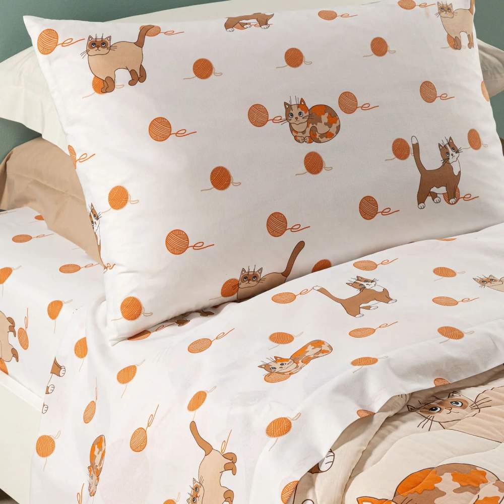 Completo lenzuola Caleffi Gattini in puro cotone. Disponibile nella misura per letto a una piazza.Il lenzuolo Gattini presenta una fantasia con simpatici gatti di vari colori su fondo bianco a pois. Ideale per bambini e ragazzi.