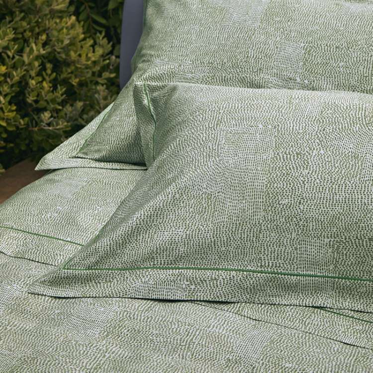 completo lenzuola hidamari fazzini. Microfantasia a puntini colore verde.