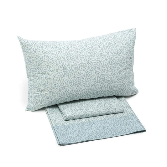 Completo lenzuola Caleffi Key in puro cotone. Disponibile nella misura per letto singolo, piazza e mezza, piazza e mezza maxi (francese) e matrimoniale king.  Fantasia geometrica e dallo stile moderno colore anice