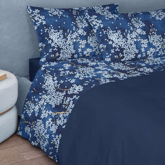 completo lenzuola fazzini kimono fantasia fiori bianchi su fondo blu 