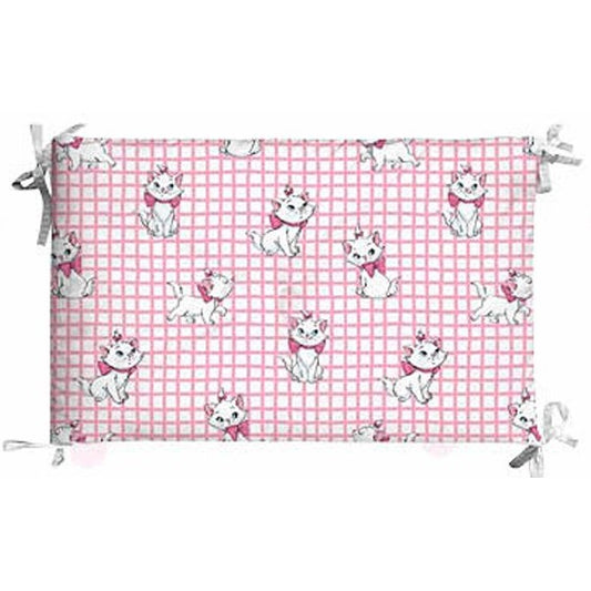 paracolpi culla caleffi disney aristogatti. Fantasia con gattina Minou su fondo bianco e rosa.