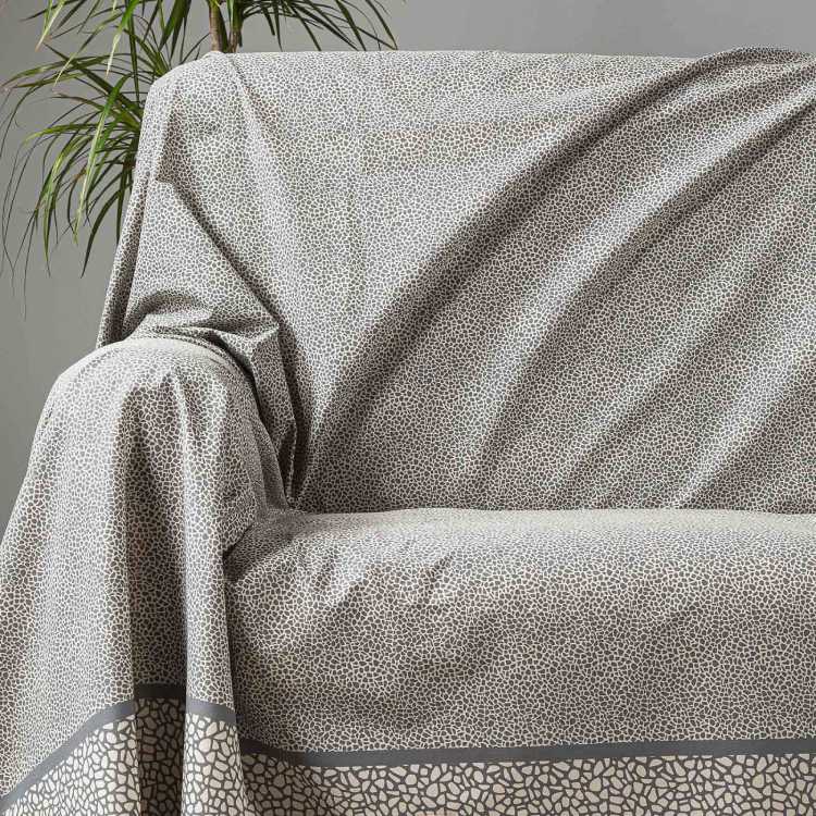 Telo Arredo multiuso Dike di Caleffi in puro cotone. Disponibile in due misure: singolo e matrimoniale. Fantasia geometrica moderna, stile Borbonese, nella variante di colore grigio antracite. Il telo arredo Grandecor Dike di Caleffi è in puro cotone e può essere utilizzato come copriletto, copritavolo e copridivano. Disponibile nella misura per letto singolo e matrimoniale, o per divano da 2-3 posti o poltrona.