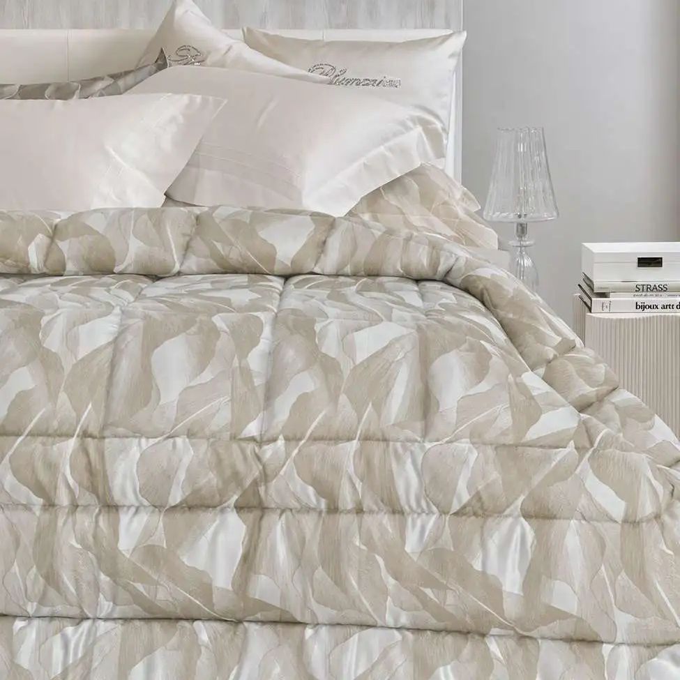 trapunta invernale Blumarine vera beige in raso jacquard fantasia foglie