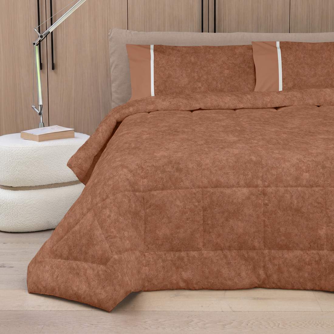 Trapunta invernale matrimoniale Galuchat di Fazzini. Piumone in percalle di cotone, variante di colore sandalo