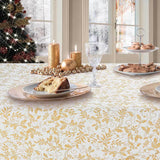 Tovaglia natalizia rettangolare Gold Xmas di Gabel. Fantasia floreale dorata su fondo bianco. Con i suoi rami e bacche dorati, la tovaglia Gold Xmas fa respirare appieno l'atmosfera del Natale.