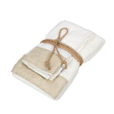 Coppia asciugamani Fazzini Galuchat in spugna di puro cotone. Colore bianco con fascia beige.