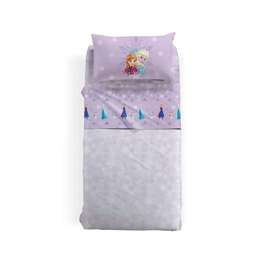 Completo lenzuola Caleffi Disney Frozen Love in puro cotone. Misura letto singolo. Il completo lenzuola presenta una fantasia con Elsa, Anna e Olaf dal film Disney Frozen. Con il suo fondo lilla, il completo lenzuola Frozen Love è l'ideale per la cameretta della tua bambina.