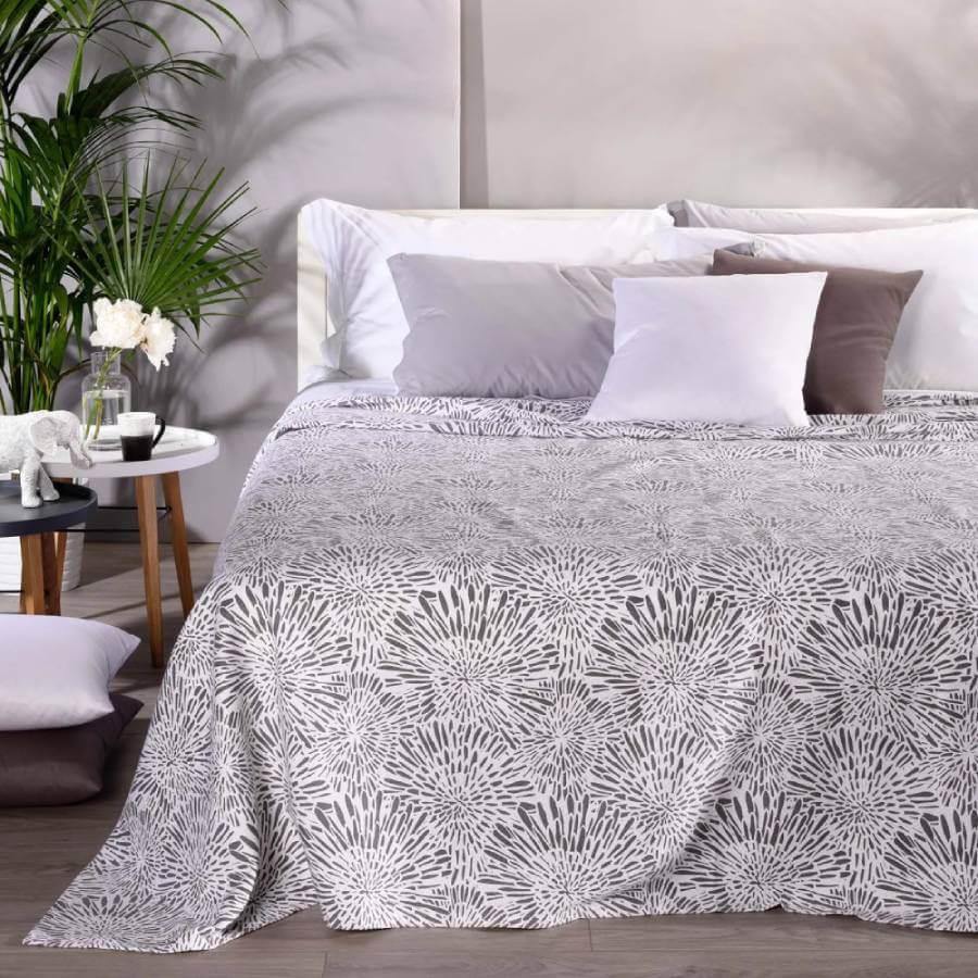 Copriletto matrimoniale Lido di Caleffi, in piquet di puro cotone. Coperta estiva con fantasia moderna colore bianco e grigio.