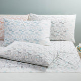 Completo lenzuola Caleffi Oxford in puro cotone per letto singolo e matrimoniale. Fantasia moderna geometrica colore corallo, grigio o blu