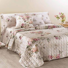 Trapuntino matrimoniale Caleffi Rose e Fiori in raso di puro cotone con stampa digitale di alta qualità. Fantasia floreale su fondo naturale/beige.